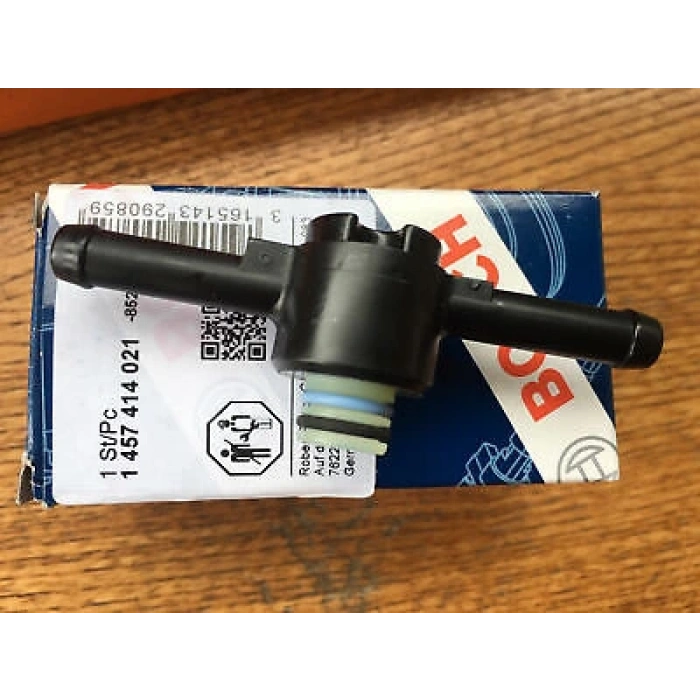 YAKIT FILTRE VENTILI FILTRE SIBOBU VW A3-A4-BORA-LT AGR-ALH-AHF-ANJ-AVR 1,9 TDI-2,5TDI 97- (Oem No: 1J0127247A)