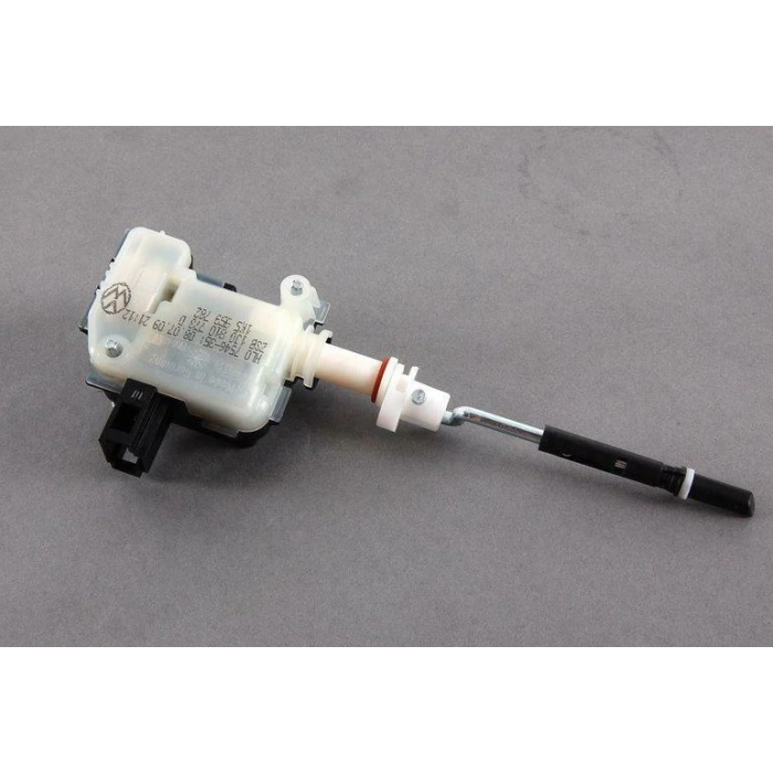 Merkezi Kilit Motoru Bora / Touareg 98-05 Depo Kapak (Oem No: 1J0810773D)