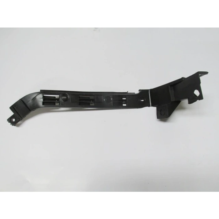 Volkswagen Bora 1999-2005 Arka Tampon İç Bağlantı Braketi Sağ (Yan Kulağa Takılan) (Bfn) (Adet) (Oem No:1J5807394)