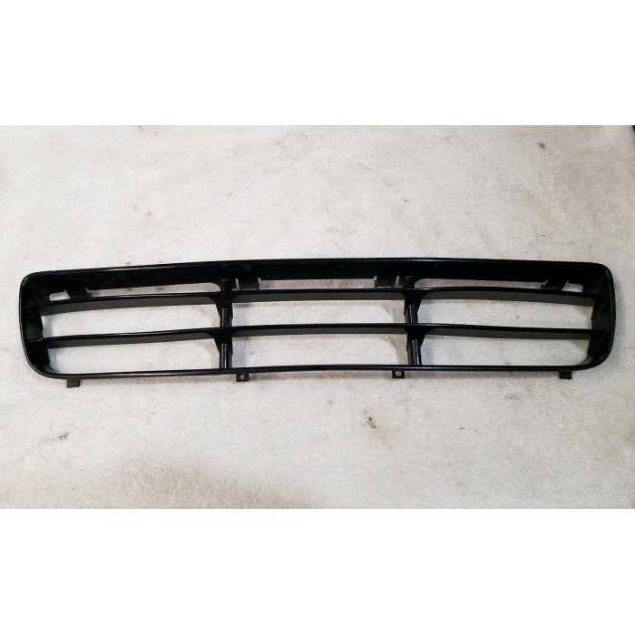 Tampon Izgarası Bora 99-04 Orta (Oem No: 1J5853677C)