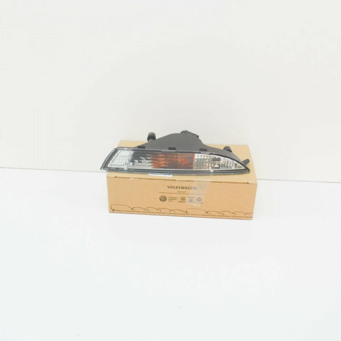 Tampon Sınyalı Sol Vw Scırocco Bm 09- (Oem No: 1K8953041E)