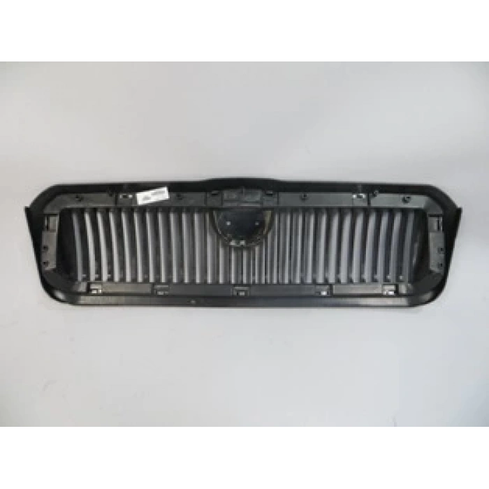 1996-2000 Skoda Octavia Ön Panjur Siyah (Nikelaj Çerçeveli) (Tyg) (Adet) (Oem No:1U853651F9R)