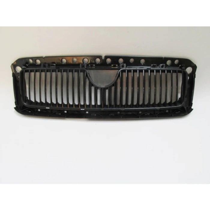 2001-2010 Skoda Octavia Ön Panjur İç Siyah (Üst Çerçevesiz) (Tyg) (Adet) (Oem No:1U0853653A)