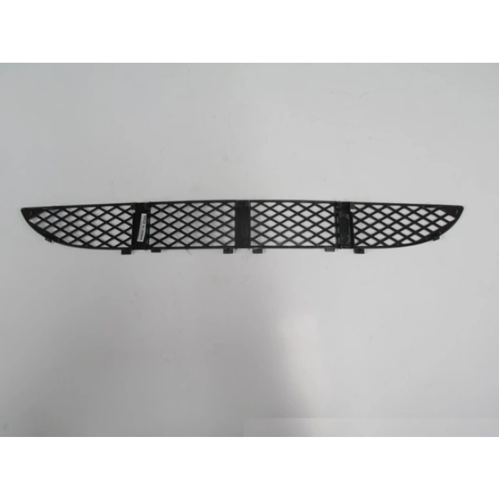 2000-2002 Mercedes E Class W210- Ön Tampon Panjuru Orta Siyah (Baklava Desenli) (Tyg) (Adet) (Oem No:2108850053)