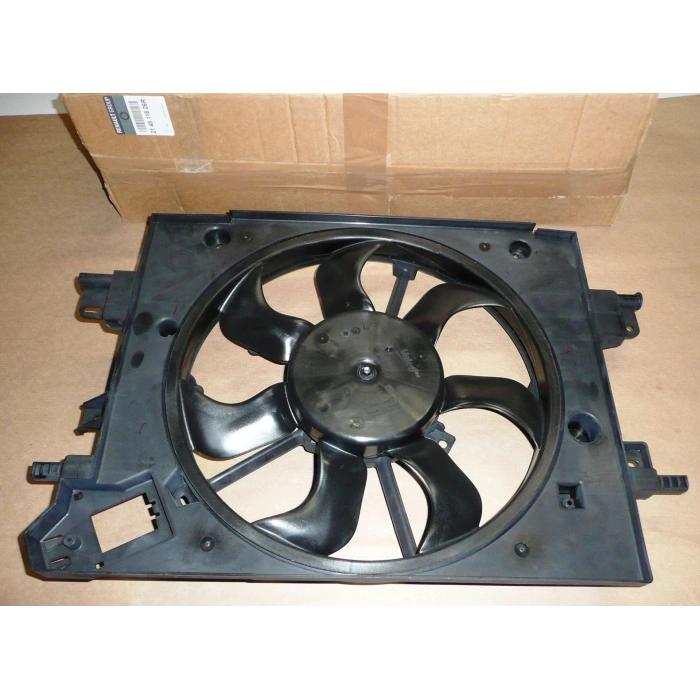 Fan Radyatör Duster / Captur / Lodgy 1.3Tce-1.5Dcı Klimalı (Oem No: 214811626R)
