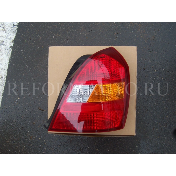 Stop Lambası Elantra 02-03 Sağ (Oem No: 221-1941R-Ue)