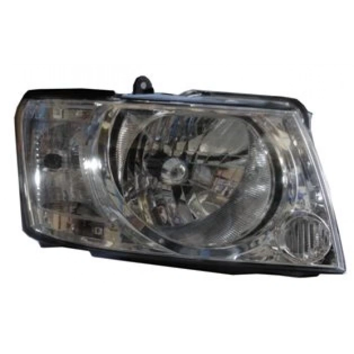 Nıssan Patrol- 06/07; Far Lambası Sağ Manuel Şeffaf Camlı (Famella) (Oem No: 26010-Vd327)