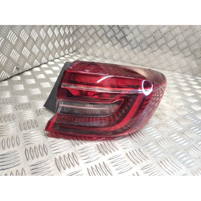 Stop Lambası Dıs Sag Ledlı Renault Clıo V Bm 19- (Oem No: 265504885R)