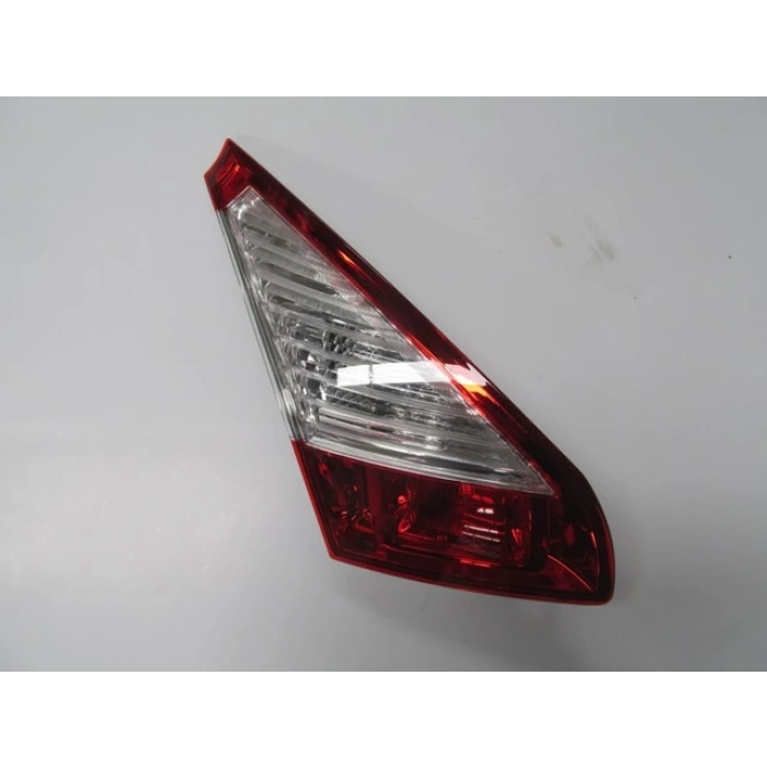 Renault Megane 3 Hatchback 2014-2015 İç Stop Lambası Sol Kırmızı - Beyaz (Pleksan) (Oem No: 265550009R)