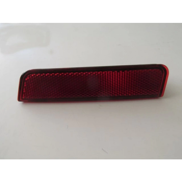 Dacıa Duster- 10/17; Arka Tampon Reflektörü Sağ Kırmızı (Oem No: 265604000R)