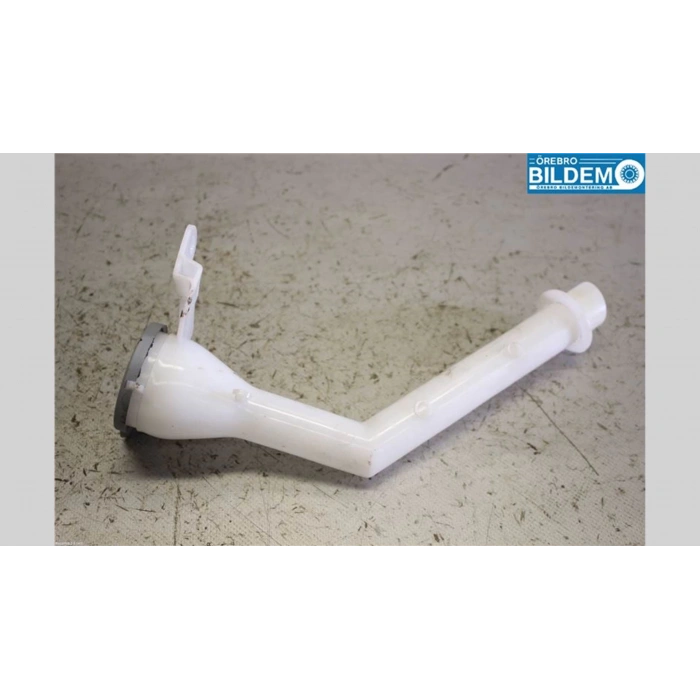 Cam Su Bidon Borusu Qashqaı-Ön 14- None (Oem No: 289164Ea0A)