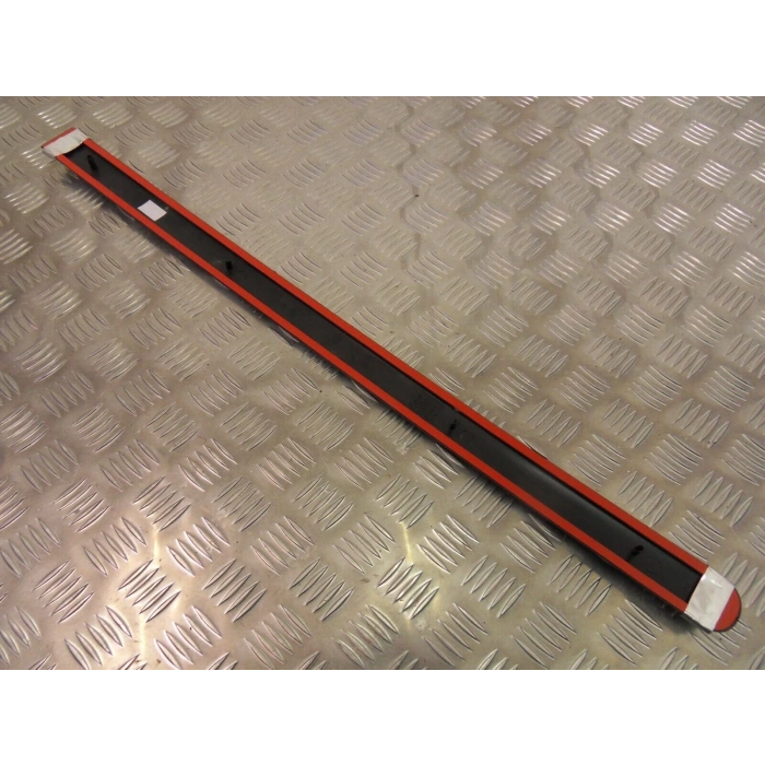 1996-2010 Volkswagen Caddy Arka Kapı Bandı Sol (Pleksan) (Adet) (Oem No:2K0853535E9B9)