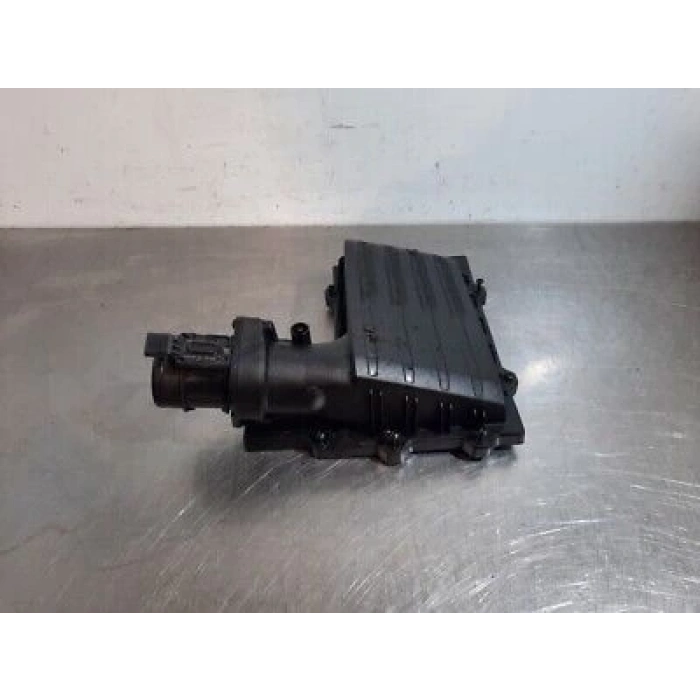 Hava Fıltre Kutusu Vw Polo Dgtc-Dgtd 1,6 17- (Oem No: 2Q0129607)