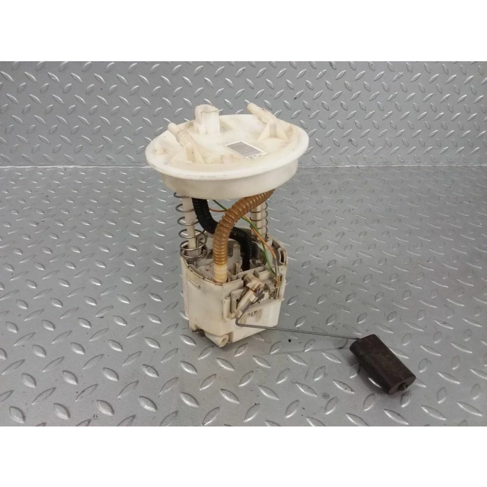 Depo Şamandırası Komple Fiesta 02-09 1.4 Tdci (Oem No: 2S619275Ag)