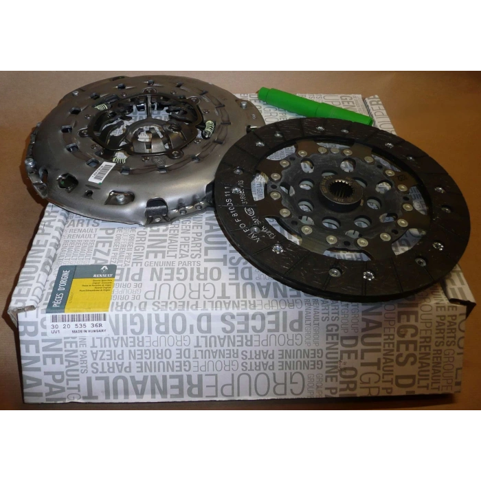 Debrıyaj Setı Rulmansız Renault Megane Iı/Nıssan-Prımera 1,9-2,0 03- (Oem No: 302053536R)