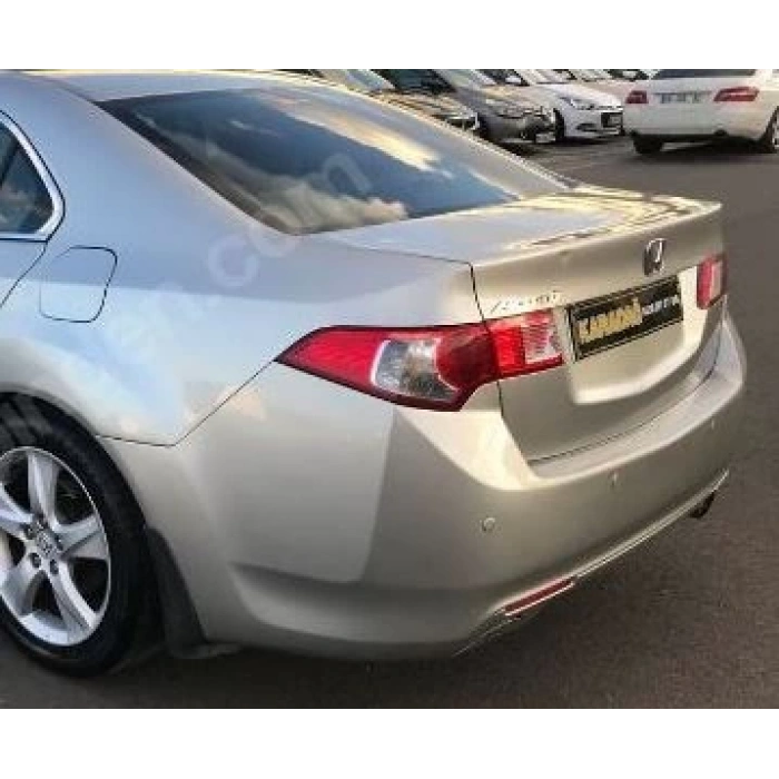 Honda Accord- 08/11; Stop Lambası Sol Kırmızı/Beyaz (Famella) (Oem No: 33550-Tl0-G01)