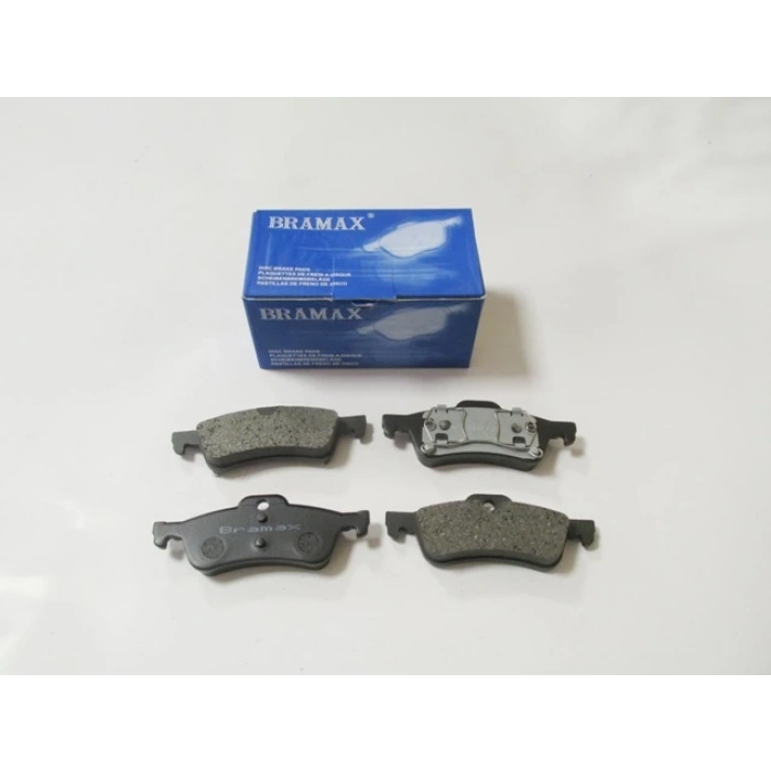 Mını Cooper- 02/05; Arka Fren Balatası (Kablosuz)(Disk) (123X43,6X15,5/122,8X43,5X15,5) (Bramax) (Oem No: 34211503077)