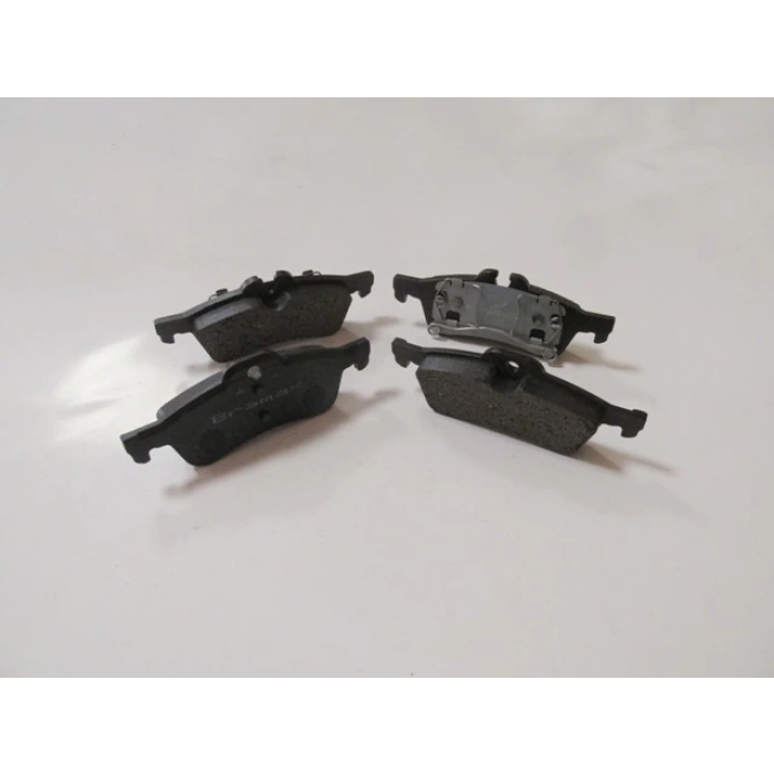 Mını Cooper- 05/07; Arka Fren Balatası (Kablosuz)(Disk)(123X43,8X15,5/123X44,3X15,5) (Bramax) (Oem No: 34216762871)