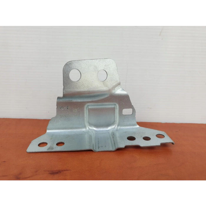 Ön Çamurluk Takvıye Sacı Sağ Opel Insıgnıa B Bm 18- (Oem No: 39066643)