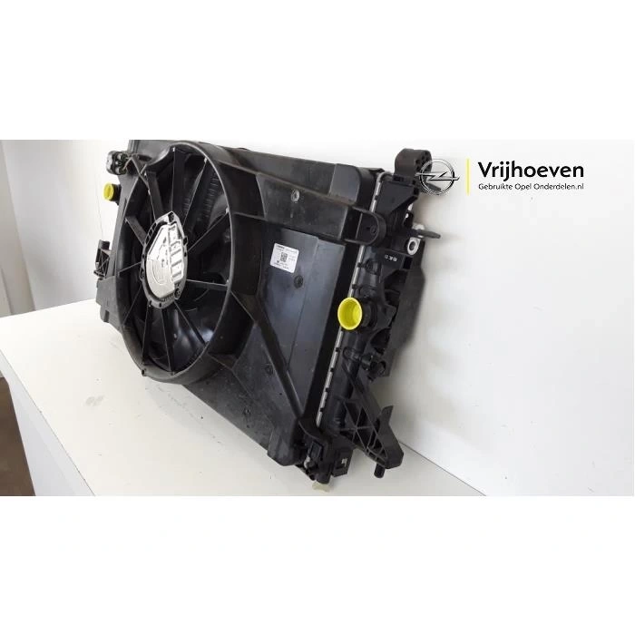 Radyatör Su Astra K 16 Sonrası / B14Xe M-T Brazıng (Oem No: 39095604)