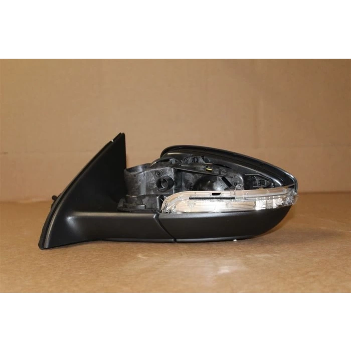 Volkswagen Passat 2010-2014 Dış Dikiz Aynası Elektrikli, Isıtmalı, Sinyalli, Astarlı Sol (Oem No: 3Aa8575079B9)