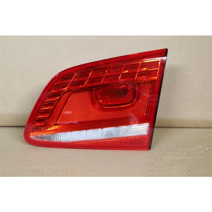 Stop Lambası Passat 11-14 İç Sağ Led (Oem No: 3Ae945308C)