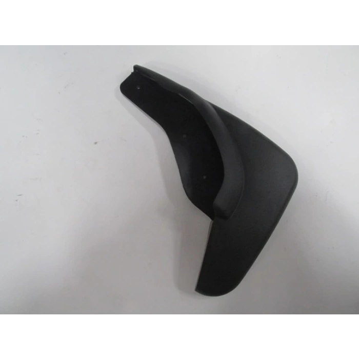 Volkswagen Passat- B6- 05/10; Arka Paçalık Sağ (Tw) (Oem No: 3C0075101)