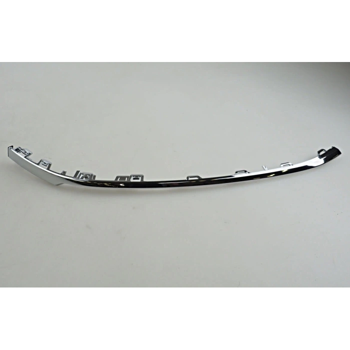 Tampon Çıtası Ön Orta Sol Vw Passat Bm 16- (Oem No: 3G0853253D2Zz)