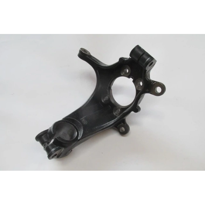 Nıssan Qashqaı- J11- 14/20; Ön Aks Taşıyıcı Sağ (Abs Li) (Oem No: 40014-4Ce0A)