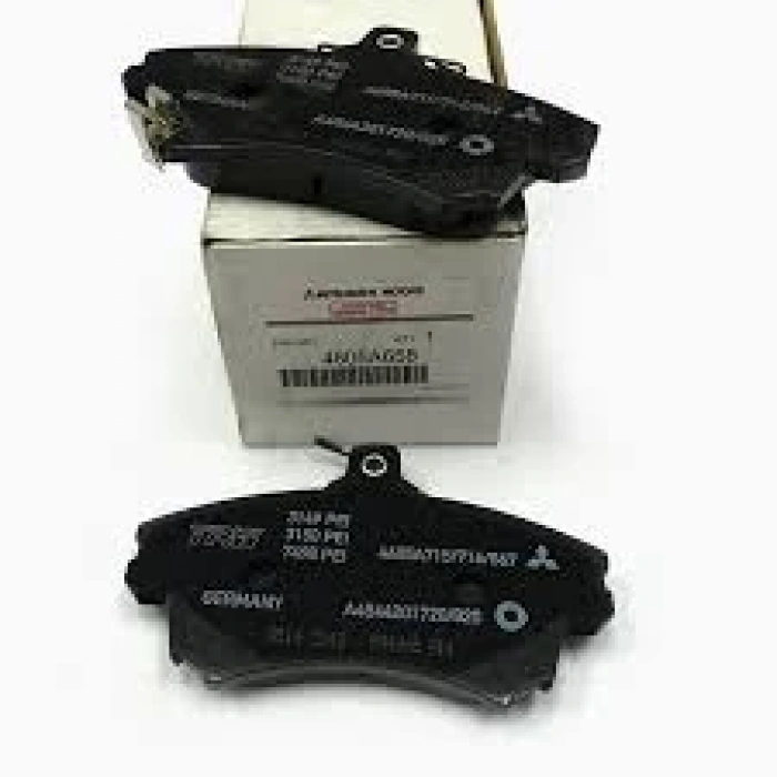 Fren Balata S40  98-04 / V40 98-04 / Carısma 96-00 1.6 Ön (Oem No: 4605A658)