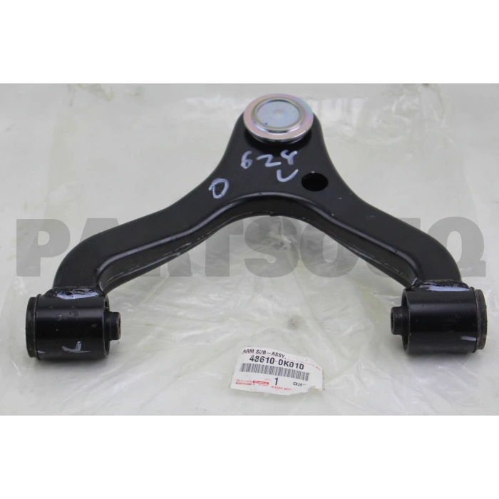 Salıncak Hılux 06-11 Üst Rotilli Burçlu Sağ4×2 (Oem No: 48610-0K010)