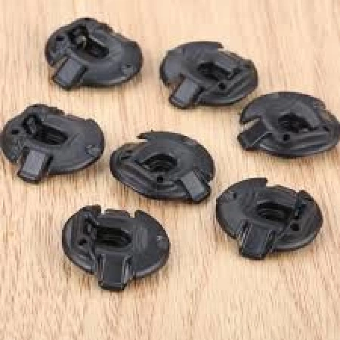 Klips A4 / A5 / A6 Çamurluk Davlumbaz 08Sonrası (Oem No: 4F0825429A)