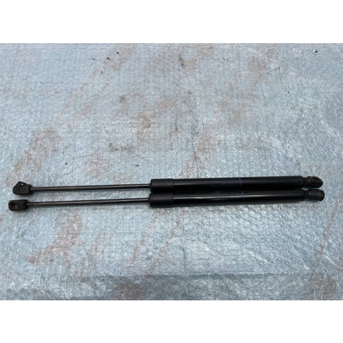 Bagaj Amortisörü Q7 06-15 4L (Oem No: 4L0827552)