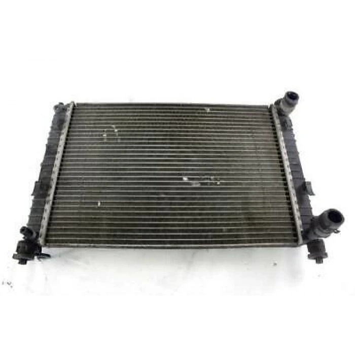 Su Radyatörü Dızel Ford Fıesta 1.4 Tdcı 02- (Oem No: 4S6H 8005 Ca)