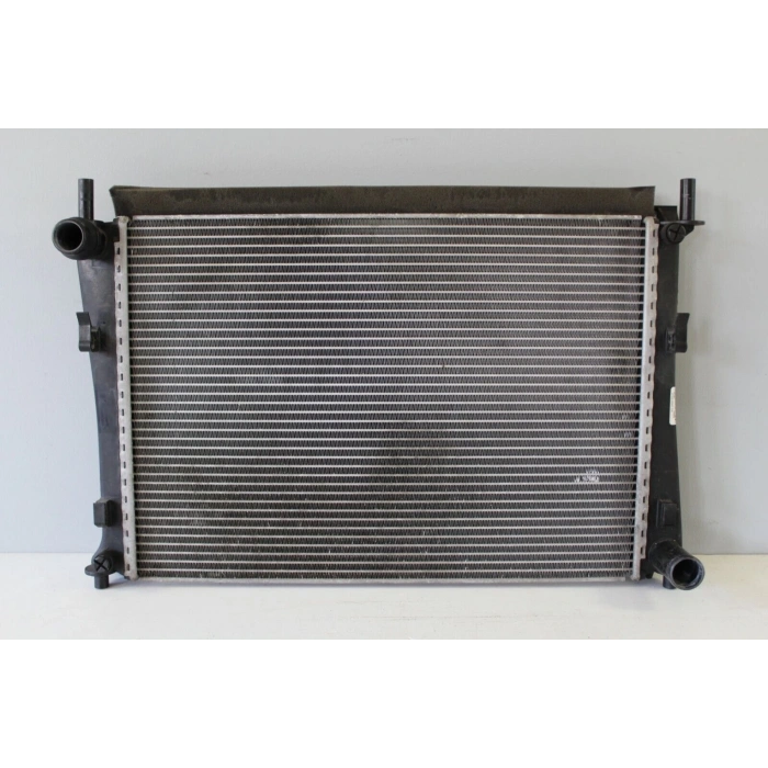 Su Radyatörü Benzınlı / 2S6H & Cc Ford Fıesta/Fusıon/Mazda 1,4/1,6 Zetec 02- (Oem No: 4S6H 8005 Da)