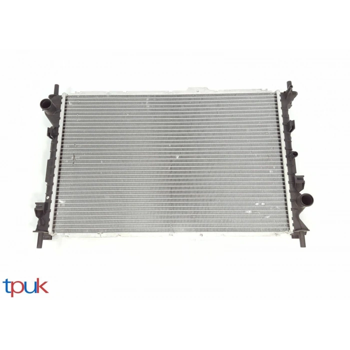 Su Radyatörü (+Ac) Klima Lı Ford Connect 1.8 Tdcı 03-09 (Oem No: 4T16 8005 Ga)