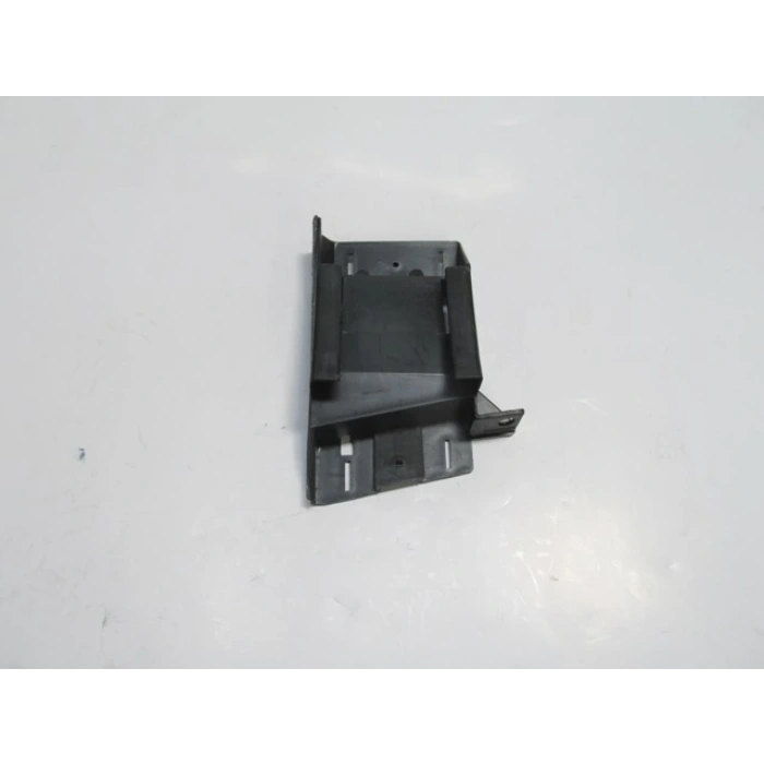 1991-1998 Bmw 3 Serı E36 Sd/Coupe Ön Tampon İç Bağlantı Braketi Sol (Yan Kulağa Takılan)(Plastik)(Tw (Oem No:51118122575)