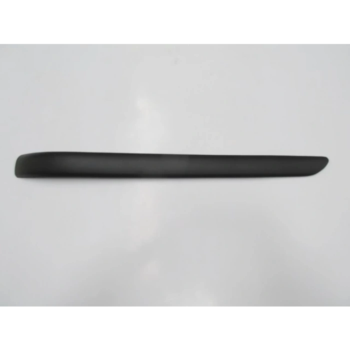 2002-2005 Bmw 3 Serisi Sd- Arka Tampon Bandı Sağ Pütürlü Siyah (Sensör Deliksiz) (Tw) (Adet) (Oem No:51127030604)