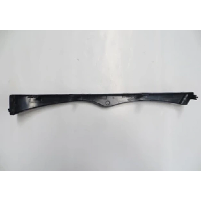 2002-2005 Bmw 3 Serisi Sd Far Alt Çıtası Sağ Fıskiye Deliksiz (Tw) (Adet) (Oem No:51137043410)