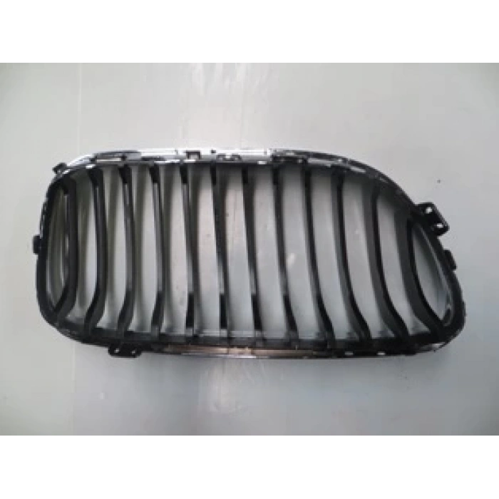 Bmw 3 Serı- E90- 09/11; Ön Panjur Sol Nikelajlı/Siyah (Tw) (Oem No: 51137201969)