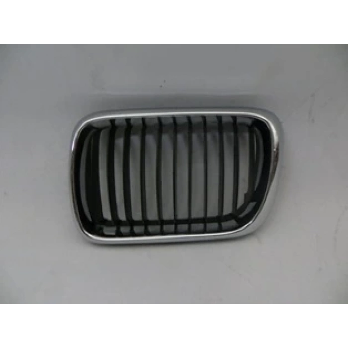 1994-1998 Bmw 3 Serı E36 Sd/Coupe Ön Panjur Sol Siyah/Nikelaj Çerçeveli (Tyg) (Oem No:51138195151)