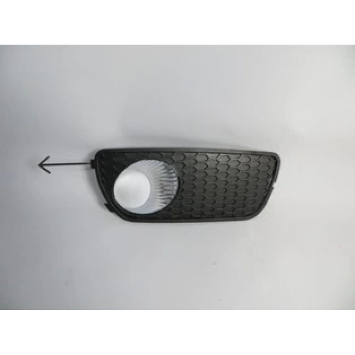 Fiat Palio 2005-2013 Sis Lamba Kapağı Sağ Delikli Yuvası Nikelajlı) (Oem No: 51715992)