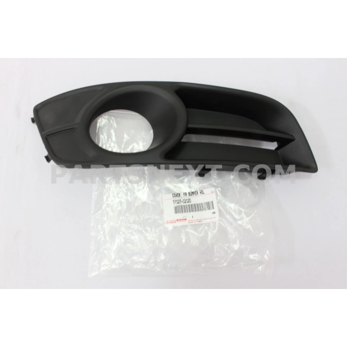 Sis Lamba Kapağı Corolla 04-06 Hb. Sağ (Sis Delikli) (Oem No: 52127-02120)