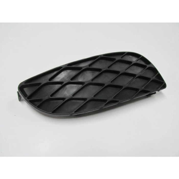 Toyota Yaris 2002-2006 Sis Lamba Kapağı Sağ Deliksiz) (Damla Gözlü) (Fpı) (Adet) (Oem No:521270D050)