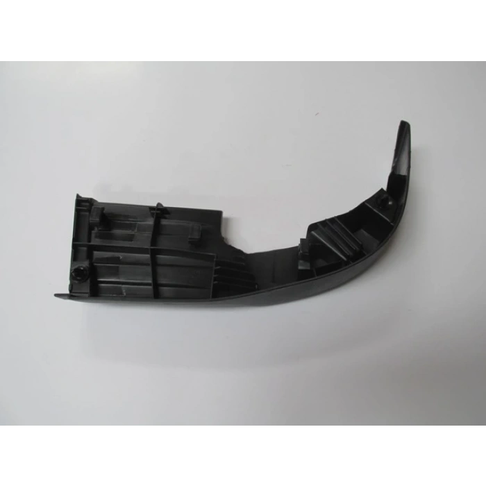 Toyota Hilux Revo 2020-2021 Arka Tampon Üst Plastiği Sol (Tw) (Oem No:521640K030)
