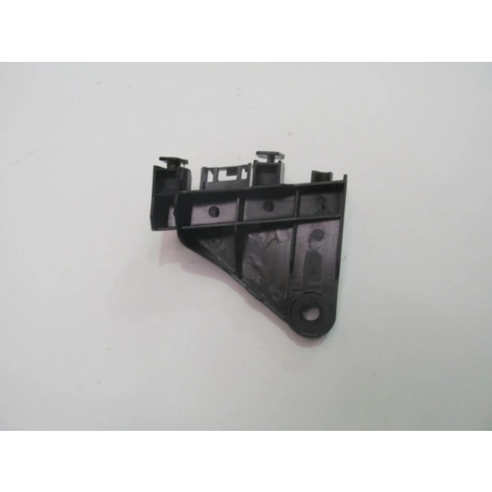 Toyota Corolla 2013-2018 Arka Tampon Bağlantı Braketi Sağ Plastik (Tw) (Oem No: 52562-02220)