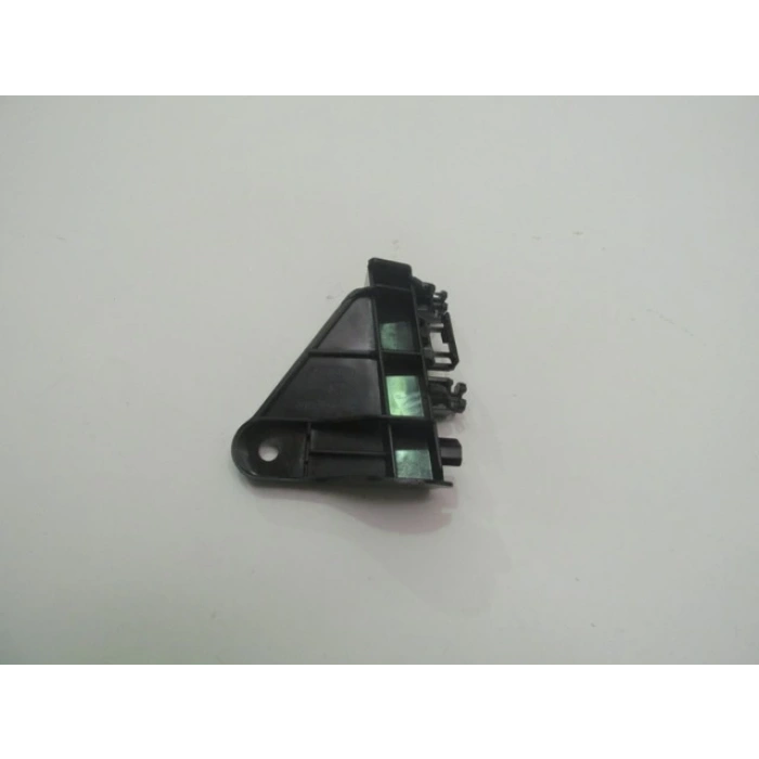 Toyota Corolla 2013-2018 Arka Tampon Bağlantı Braketi Sol Plastik (Tw) (Oem No: 52563-02220)