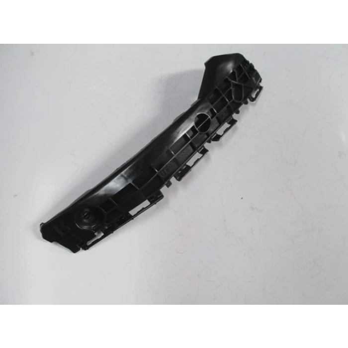 Toyota Yaris 2011-2016 Arka Tampon Bağlantı Braketi Sol Plastik (Tyg) (Oem No: 52576-0D130)