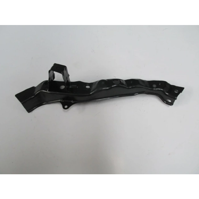 Toyota Aurıs- 07/10; Ön Panel Üst Parça Sol (Tyg) (Oem No: 53203-02040)