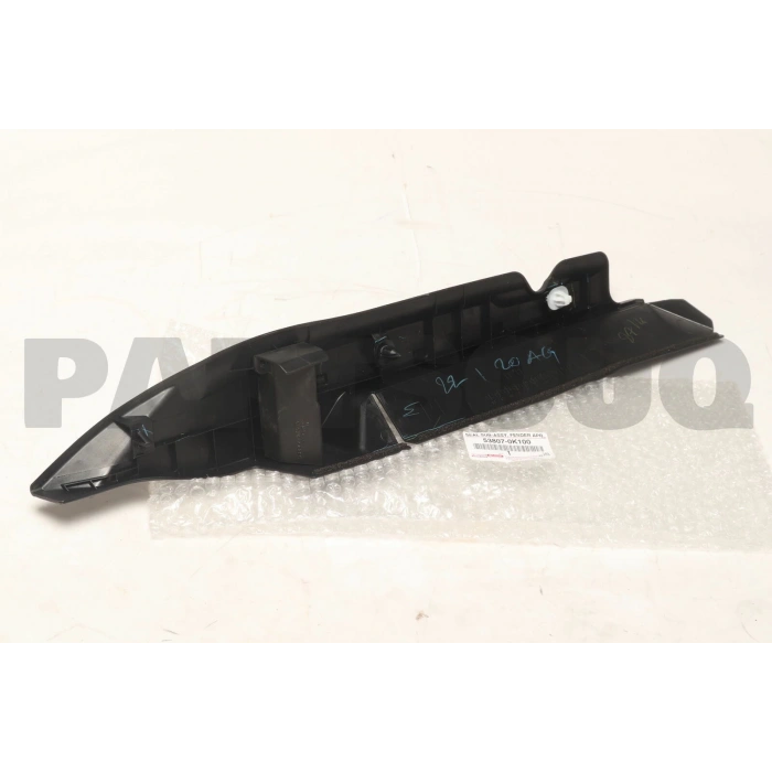 Çamurluk Üst Bakaliti Hılux 15Sonrası Revo Sağ (Oem No: 53807-0K100)